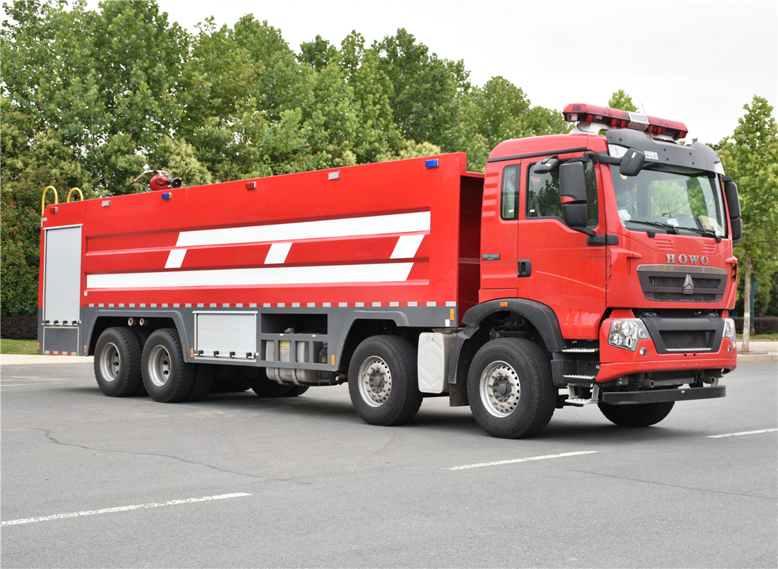 大型企業(yè)專(zhuān)用消防車(chē) 大型企業(yè)專(zhuān)用消防車(chē)